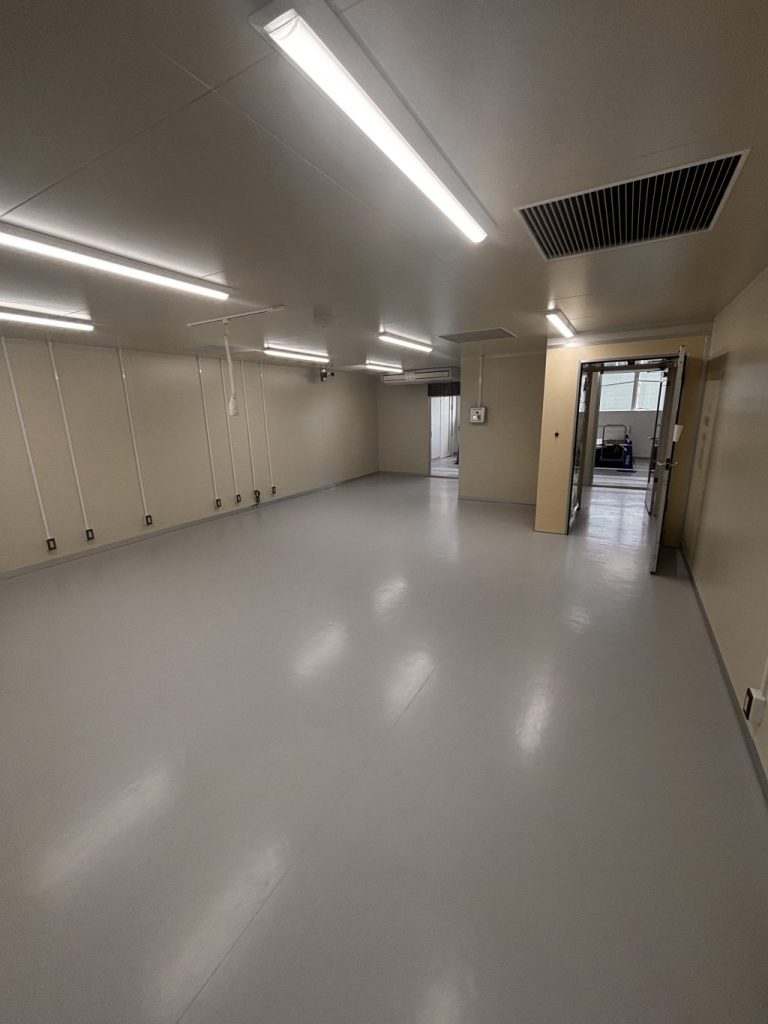さいたま市　長尺シート工事