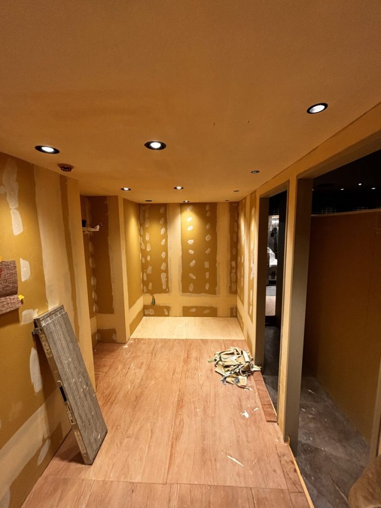 港区　個室居酒屋内装工事