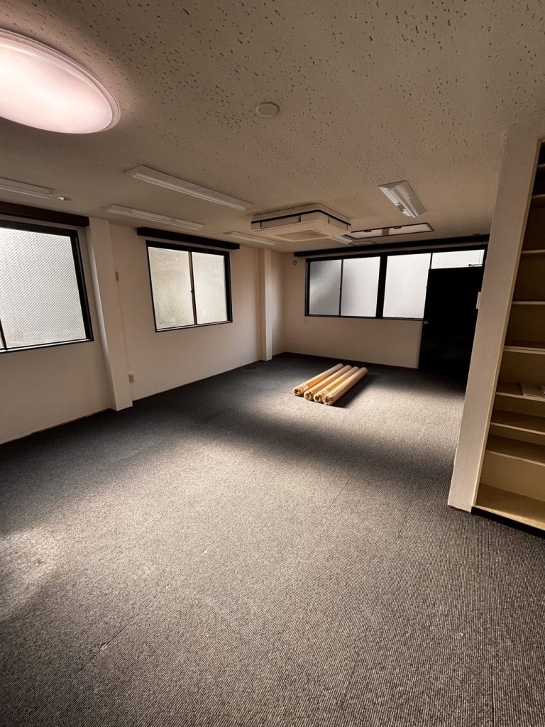 台東区　長尺シート工事