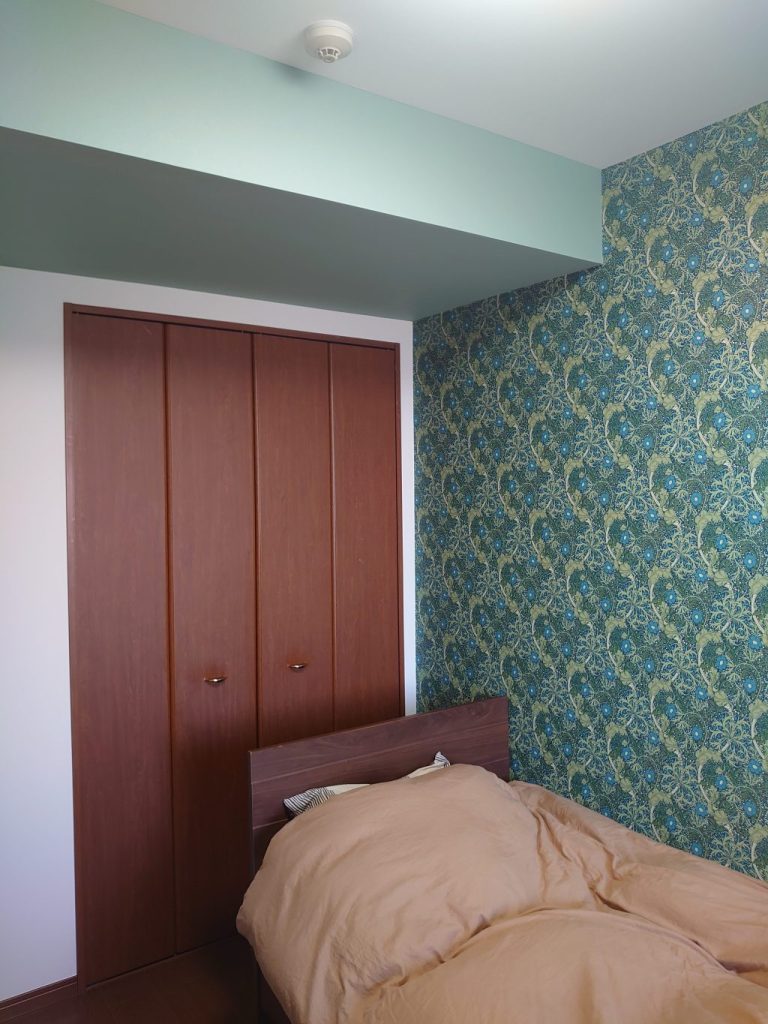 川口市　寝室クロス①