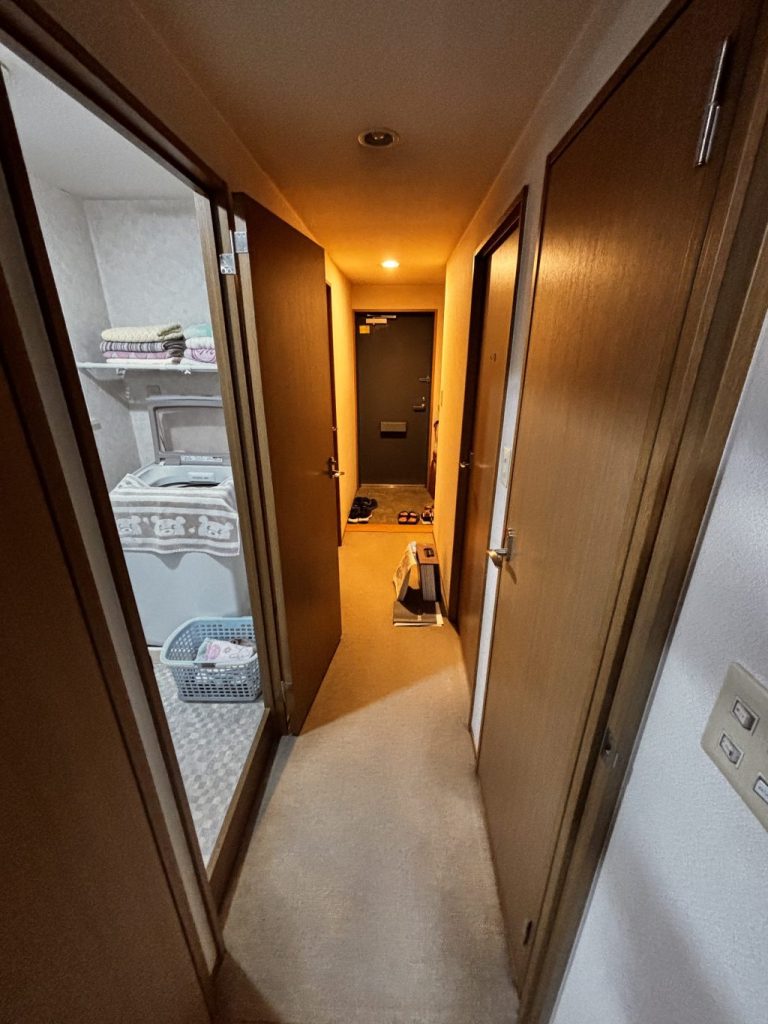 草加市　ジュータン張り替え工事