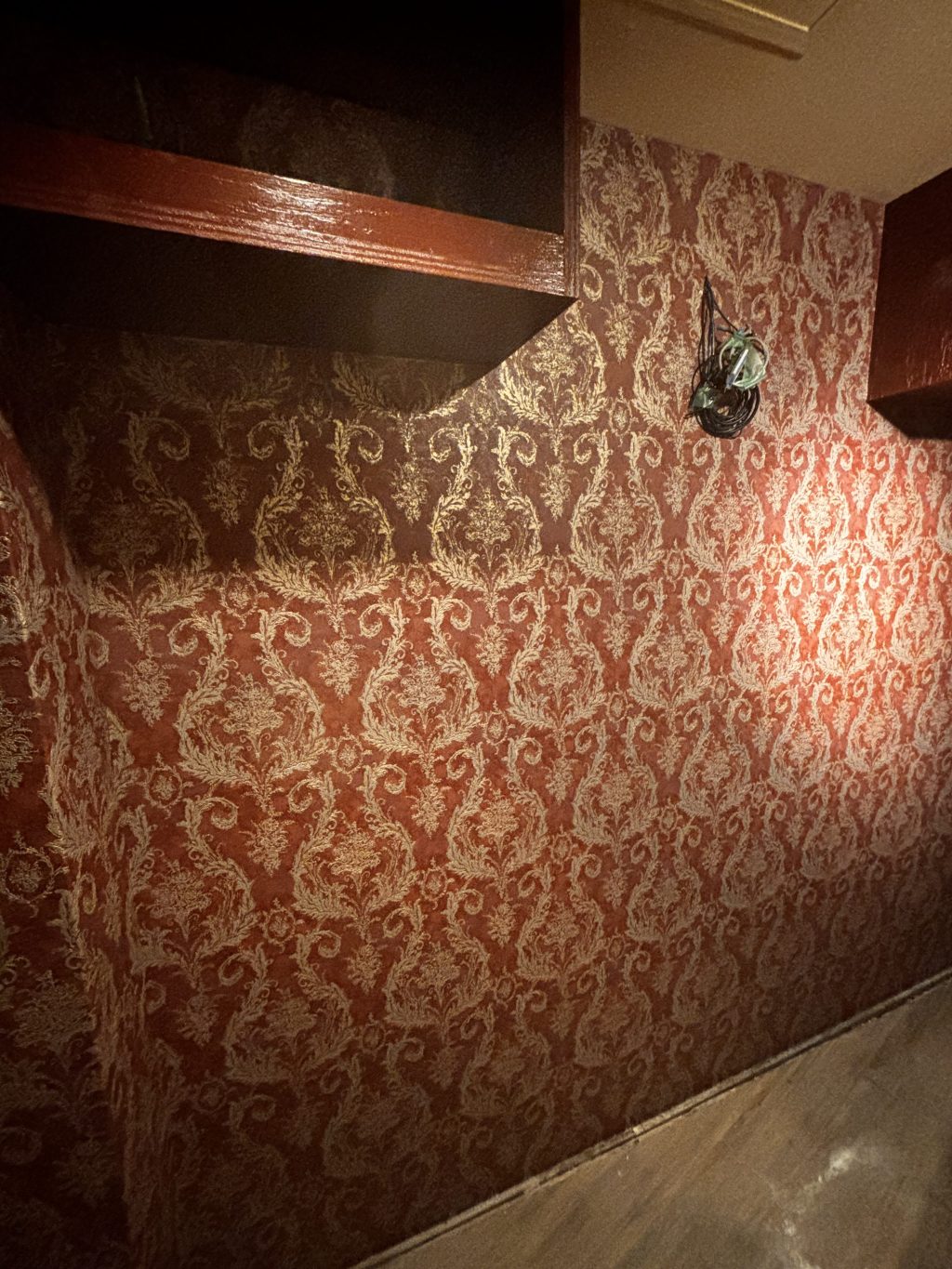 港区　BAR クロス貼り替えアフター