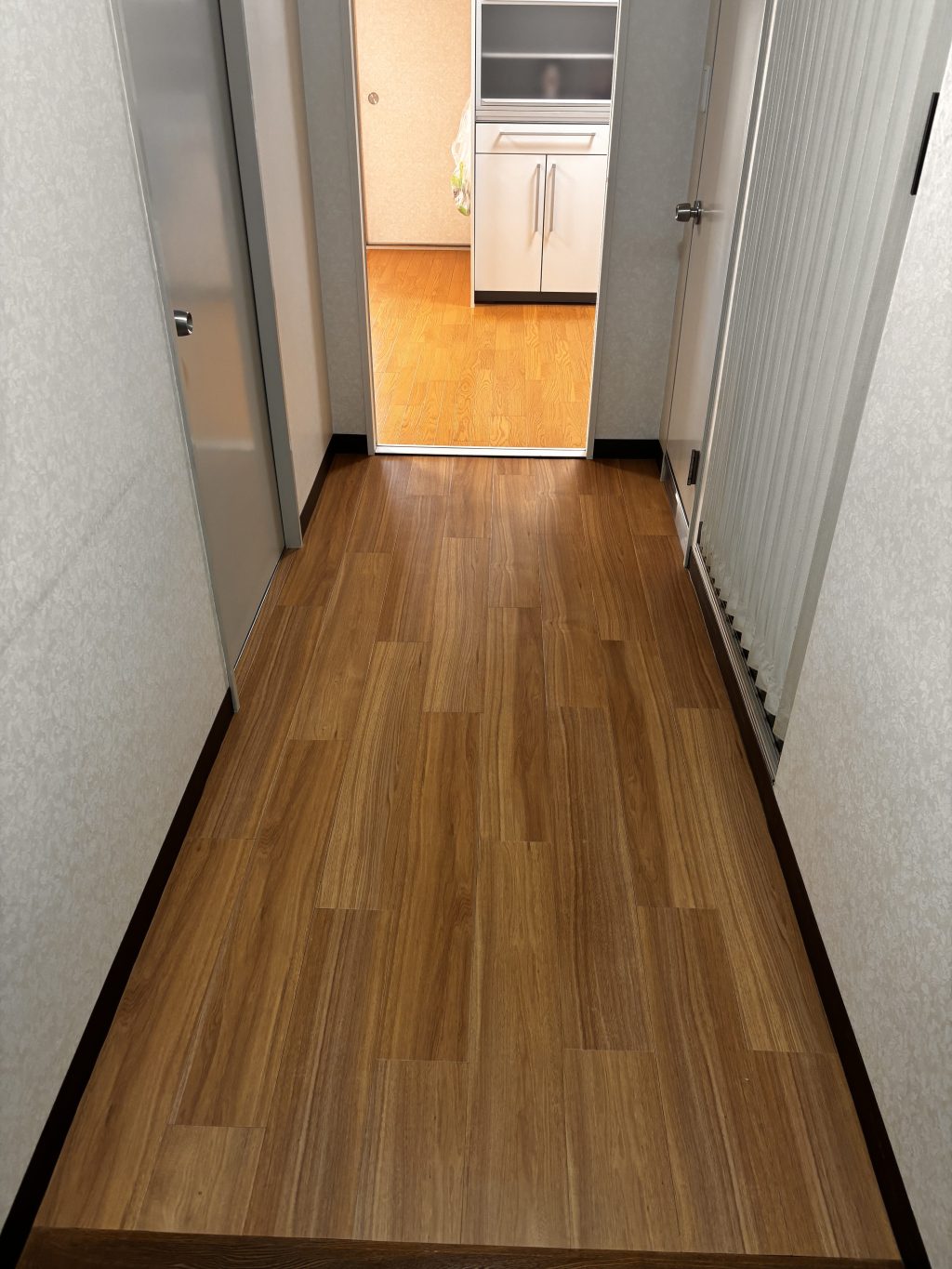 川口市　ジュータンからフロアタイルアフター