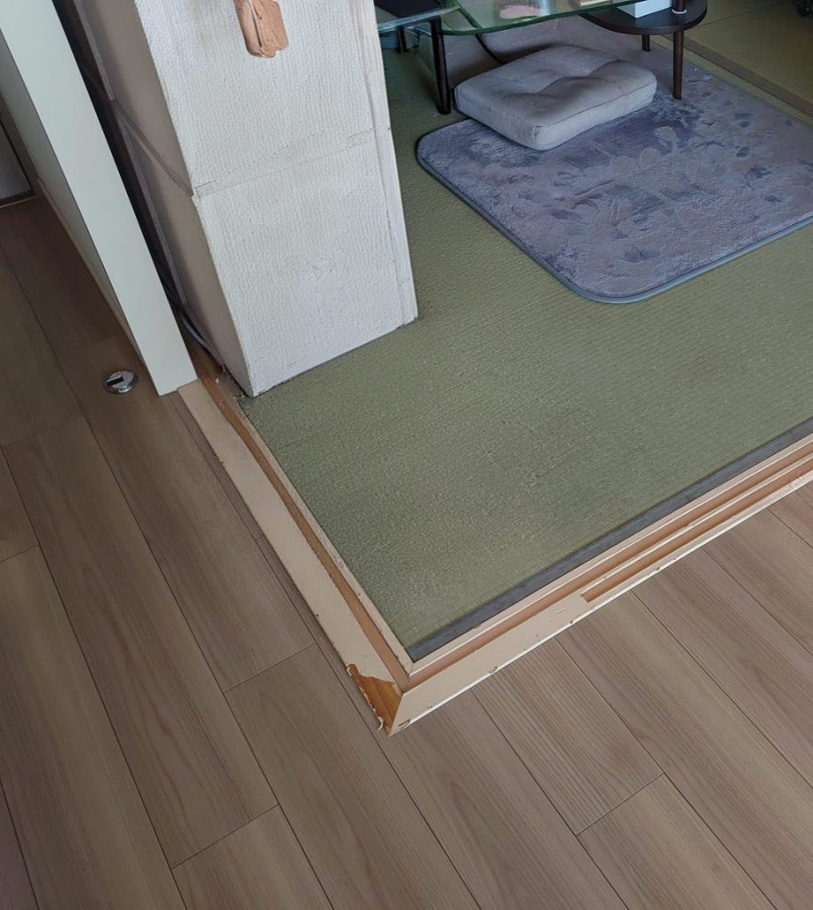 川口市　ペットドアの取付