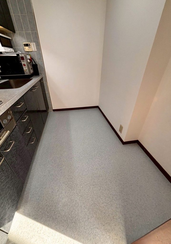 川口市　キッチンクッションフロア