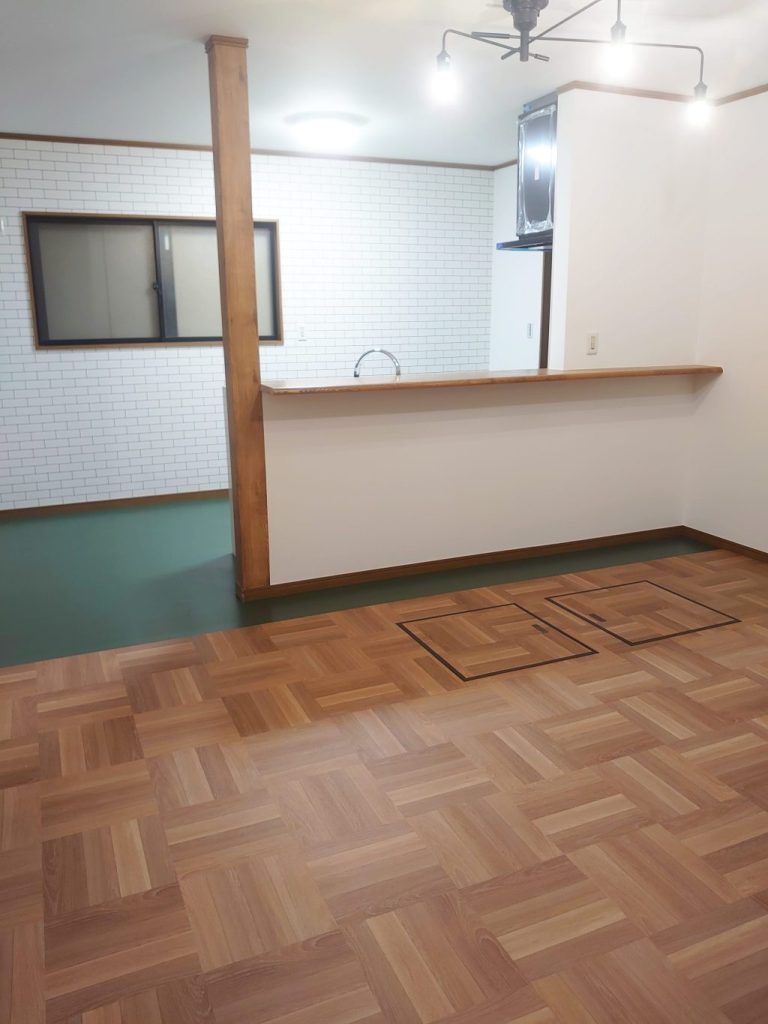 川口市　LDKのフロアタイル