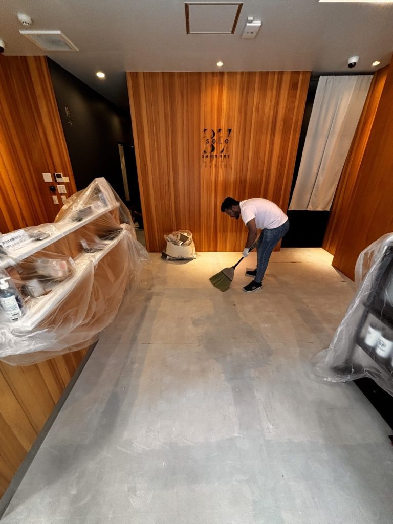 川口市　店舗　長尺シート工事