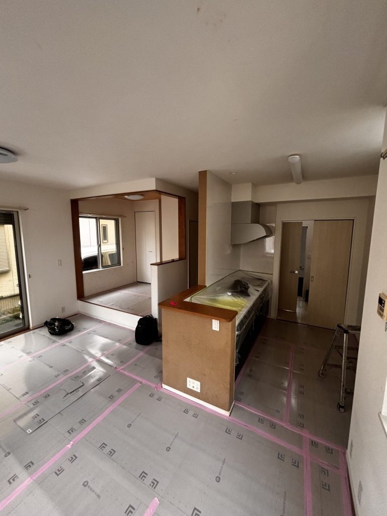 川口市　アクセントクロス工事
